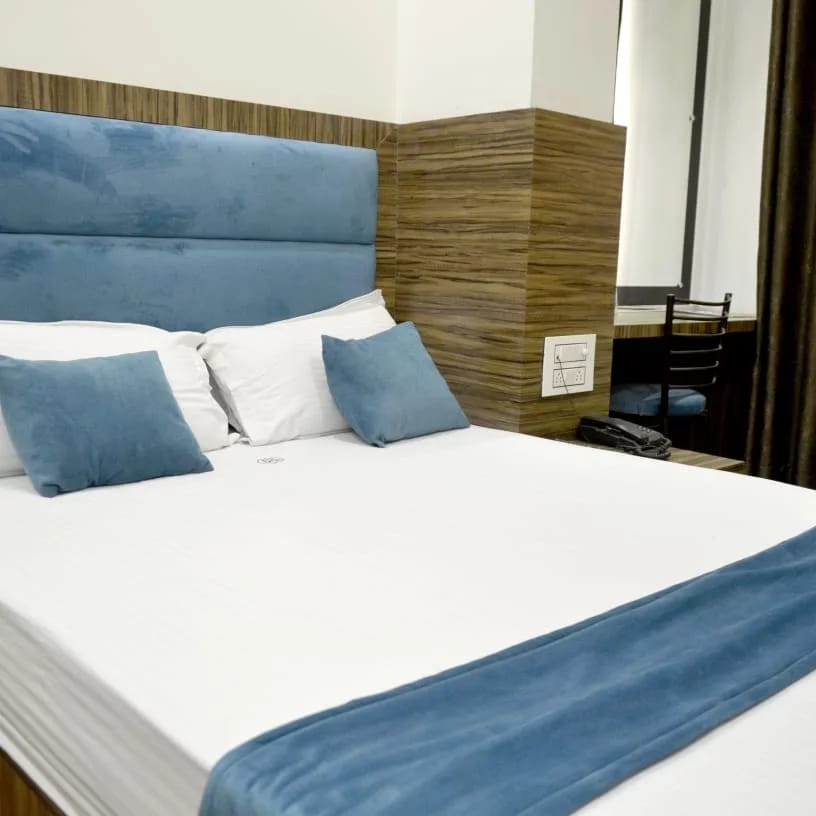 hotels in prayagraj near railway station  on call 9026807267